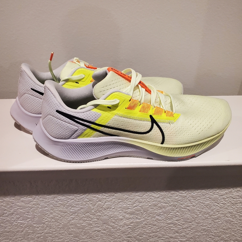 Nike Air Zoom Pegasus 38 Sz 12 Sneakers Shoes Green White CW7356-700